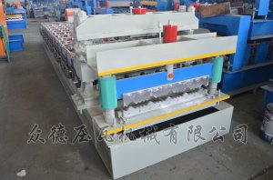 820多玻琉璃瓦壓瓦機