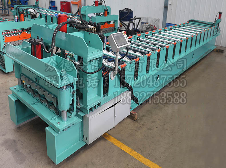 840型偏弧琉璃瓦壓型設備