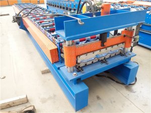 <b>出口-740彩鋼瓦壓型設備</b>